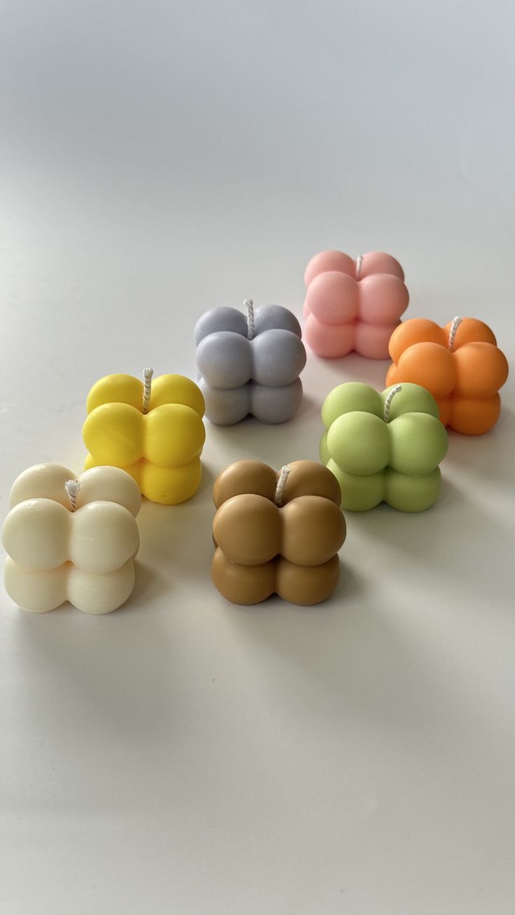 Mini bubble candles