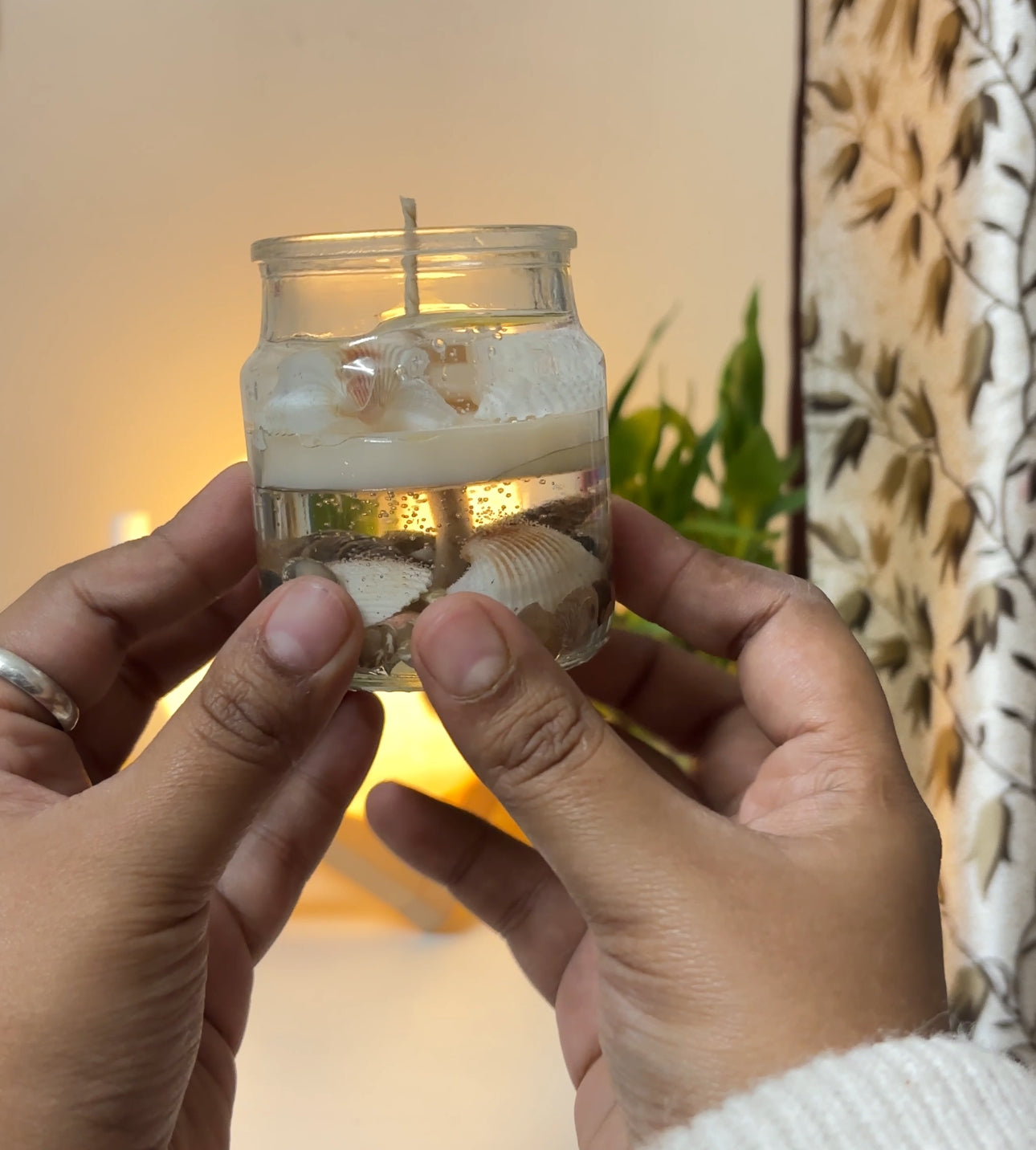 Seashell oasis candle