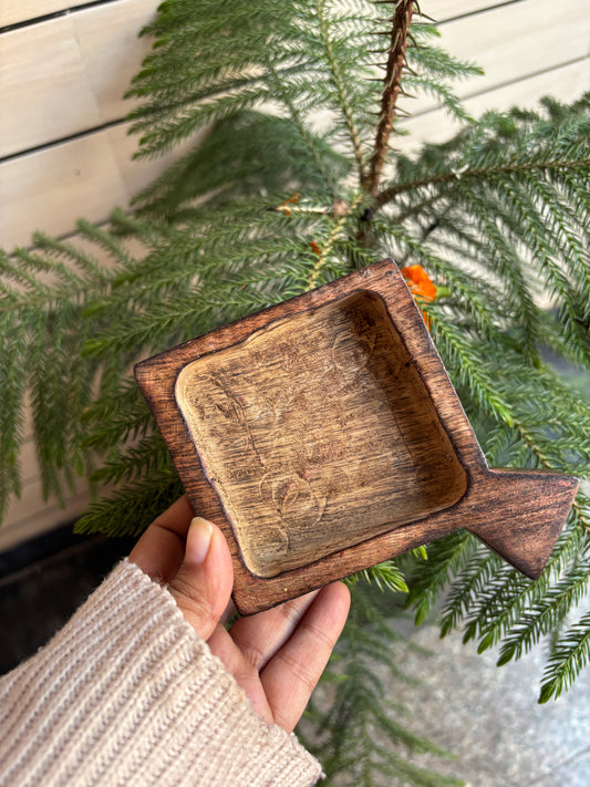 WB0004 - Wooden Fish Tray